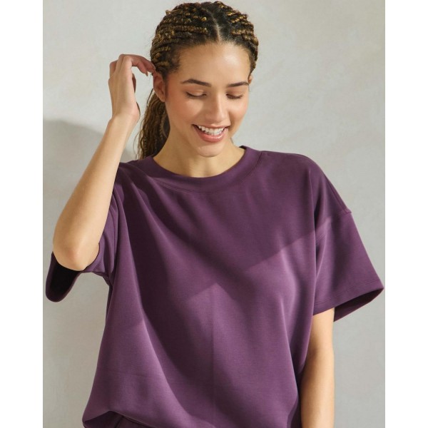 Oversized Scuba Short Sleeve Top (6-Pack)

- Crewneck
- Loose-Fit
- Lightweight & Breathable 
- Rib-Knit Band Bottom Edge 
- 53% Polyester, 40% Modal, 7% Spandex 

