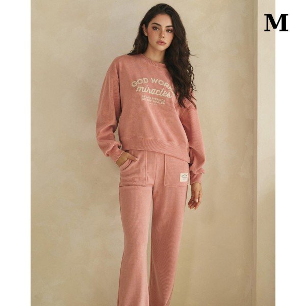 "God Works Miracles" Wide Leg Corduroy Sweatpants 

- Relaxed-fit 
- Ribbed
- Lightweight & breathable 
- Pull up style 
- 98% Polyester 2% Spandex 

** Matching pants 7326484