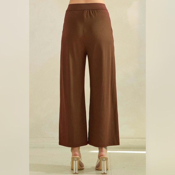 Relaxed Fit Ultra Soft Cropped Pants (6-Pack)

- Two Side Pockets 
- Elastic Waistband 
- Comfortable & Soft 
- 95& Polyester 5% Spandex 