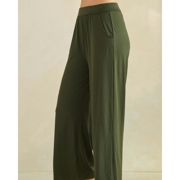 Relaxed Fit Ultra Soft Cropped Pants (6-Pack)

- Two Side Pockets 
- Elastic Waistband 
- Comfortable & Soft 
- 95& Polyester 5% Spandex 