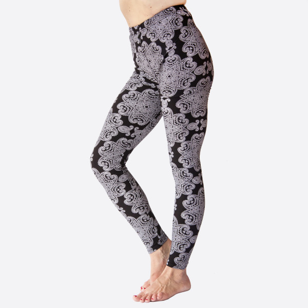 Wholesale kathy Mix printed peachskin leggings seamless chic must have every wa