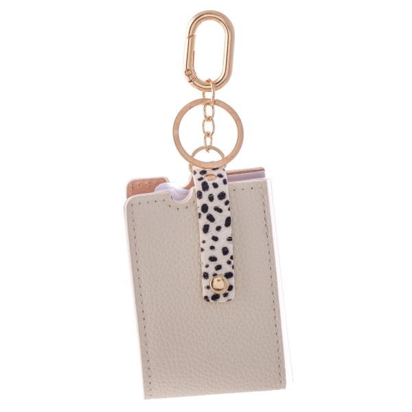 Wholesale genuine Leather Mask Keeper Keychain Holder Animal Print Detail Keyrin