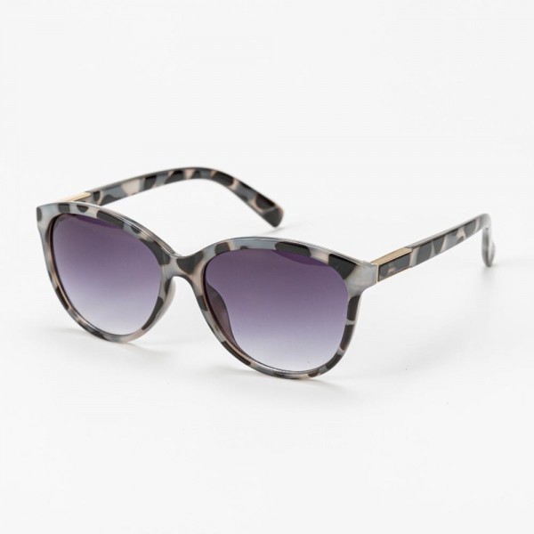 Cateye Sunglasses With Gradient Lens - Assorted Colors - UVA - UVB 400 Protection - Anti-Scratch Lenses Material: - Face: Plastic - Legs: Plastic view 5