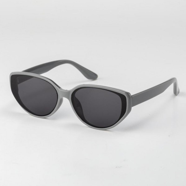 Cat Eye Sunglasses (12-Pack) - Assorted Colors - UVA - UVB 400 Protection - Anti-Scratch Lenses Material: - Face: Plastic - Legs: Plastic view 3