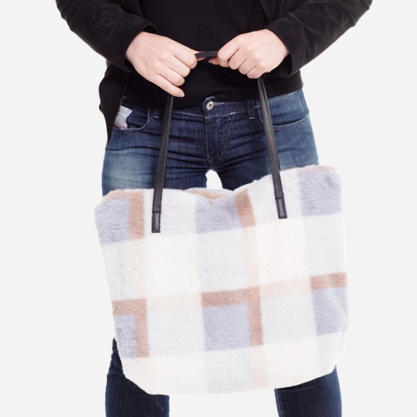 Faux Fur Plaid Print Tote Bag.

- Faux Leather Handles
- Zipper Closure
- Open Lined Inside
- One Functional Inside Pocket
- Approximately 16" W x 12" T
- 100% Polyester