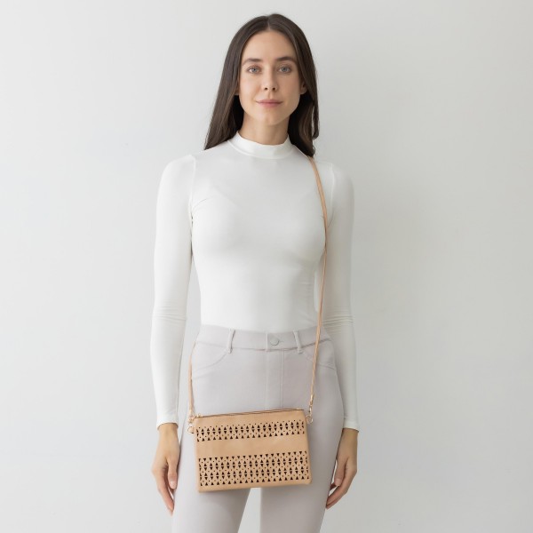 Laser Cut Tribal Triangle Pattern Leather Envelope Crossbody Handbag With Removable Thin Leather Strap

- Zipper Closure
- Lined Inside
- One External Back Pocket
- Strap Drop Length Approximately 26" Long
- Approximately 6" Tall x 9" Long x 1" Wide
- 100% PU