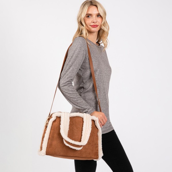Wholesale faux Suede Cross Body Tote Bag Sherpa Lined Edges Full Zip Closure Lin