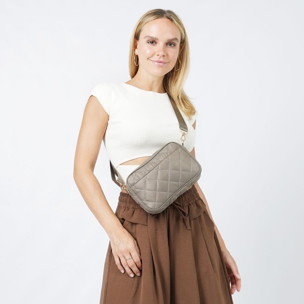 Wholesale quilted Crossbody Tote Bag Removeable Strap Full Zipper Closure One Op