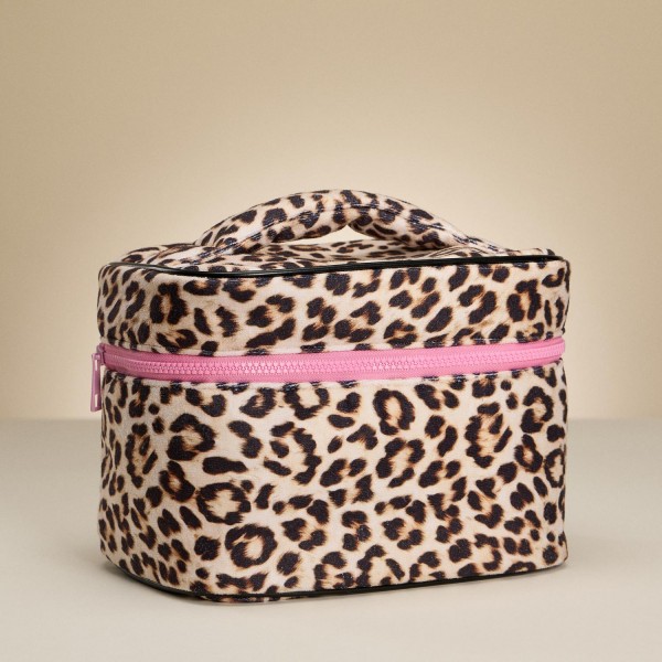Leopard Print Toiletry Bag With Handle 
- Full Zip Closure 
- Lined Body 
- Approximately 7" T X 9" L X 6" D