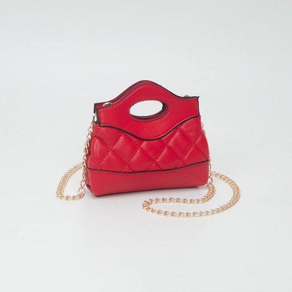 Mini Quilted Vegan Leather Cross Body Tote Bag 

- Snap Closure
- Removeable Chain Link Strap 
- Approximately 5" L X 5" T X 1.5" D