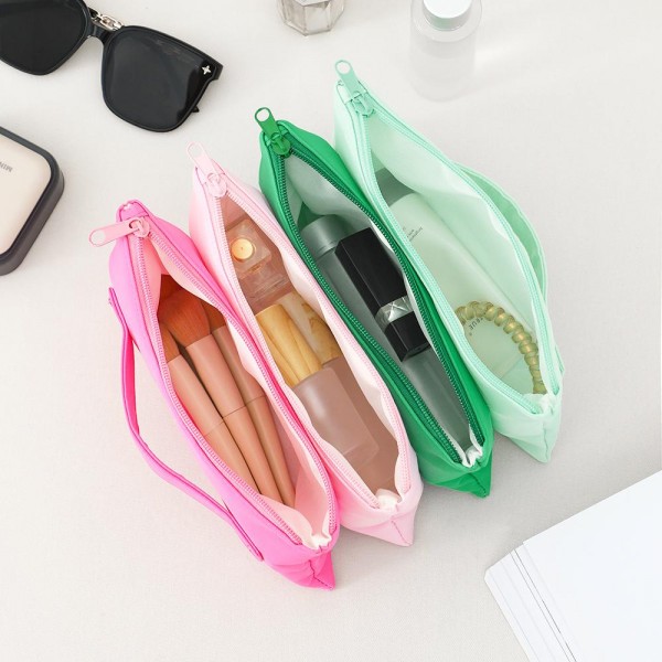 1 In 4 Nylon Make Up Pouch

- Full Zip Closures 
- Handles On Both Ends
- Approximately 5" T X 8" L 