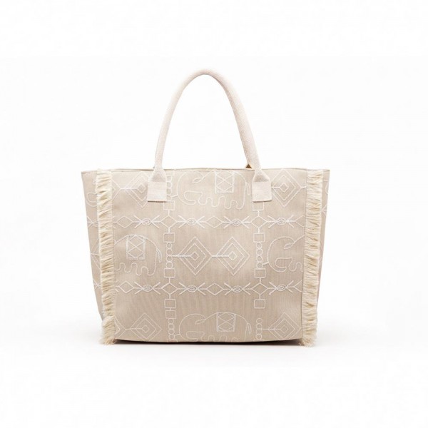 Boho Geometric Elephant Print Tote Bag With Fringe Detail   

- Full Zip Closure
- Lined Body with Open Pocket
- Approximately 21" L X 14.25" T X 5" D
- 100% Polyester 