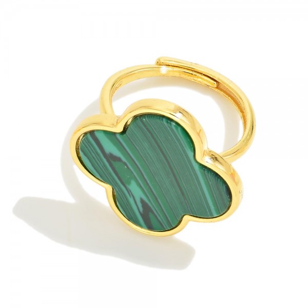 Simple Gold Dipped Ring With Clover Detail 

- Size 7
- Clover .75" D