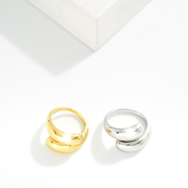 Chunky Metal Tone Wrap Ring 

- Stainless Steel
- Water Resistant
- Size 7