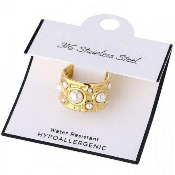 Hammered Metal Pearl Studded Ring 

- Stainless Steel
- Water Resistant
- Size 7.5