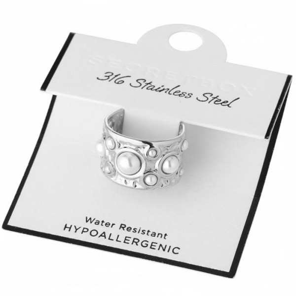 Hammered Metal Pearl Studded Ring 

- Stainless Steel
- Water Resistant
- Size 7.5