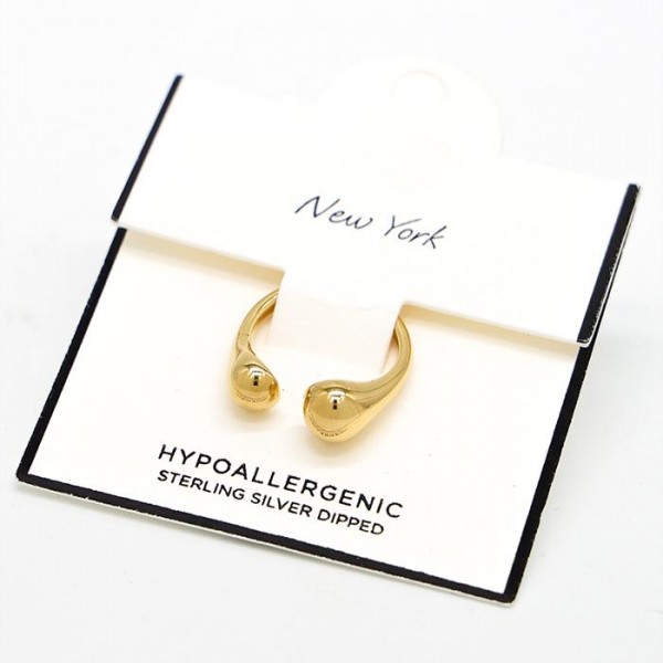 Metal Tone Double Ball Open Ring 

- Stainless Steel
- Water Resistant
- Size 7.5