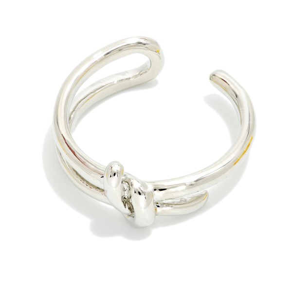 Knotted Metal Ring 

- Gold Dipped 
- Size 7 