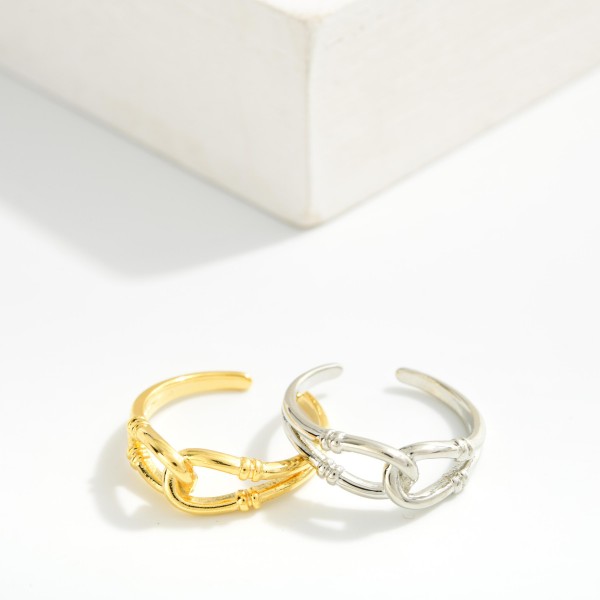 Linked Metal Tone Horseshoes Ring 

- Gold Dipped 
- Size 7 