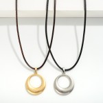 Wholesale braided Leather Necklace Circular Pendant L Extender L