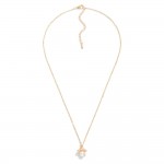 Wholesale metal Dainty Chain link Necklace Bee Pendant Pearl Detail L Extender L