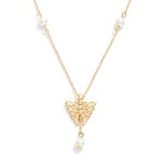 Chain Link Necklace Featuring Butterfly and Pearl Pendant

- Approximately 16" L
- Extender 3" L