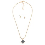 Wholesale metal Snake Chain Necklace Pearlescent Clover Pendant Included Metal B