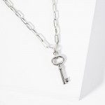 Wholesale paperclip Chain Link Necklace Metal Key Pendant Stainless Steel Tarnis