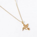 Wholesale dainty Chain Link Necklace Metal Hummingbird Pendant Cubic Zirconia De
