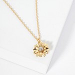 Wholesale dainty Chain Link Necklace Daisy Pendant L Extender L Made Korea Hypo