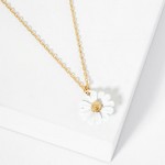 Wholesale dainty Chain Link Necklace Daisy Pendant L Extender L Made Korea Hypo