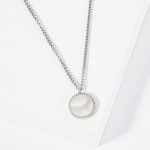 Wholesale dainty Chain Link Necklace Pearlescent Circle Pendant Stainless Steel