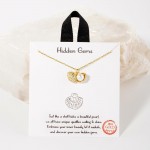 Wholesale dainty Chain Link Necklace Metal Cubic Zirconia Shell Pendant Pearl Ac