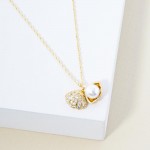 Wholesale dainty Chain Link Necklace Metal Cubic Zirconia Shell Pendant Pearl Ac