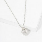 Wholesale dainty Chain Link Necklace Metal Strawberry Pendant L Extender L Hypoa