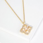Wholesale dainty Chain Link Necklace Pearl Cubic Zirconia Flower Pendant L Exten