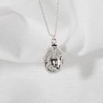 Wholesale dainty Chain Link Necklace Metal Mary Pendant L Extender L Hypoallerge