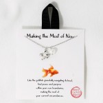 Wholesale dainty Chain Link Necklace Metal Fish Pearl Pendant L Extender L Hypoa