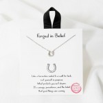 Wholesale dainty Chain Link Necklace Metal Horseshoe Pendant L Extender L Hypoal
