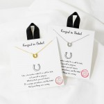 Wholesale dainty Chain Link Necklace Metal Horseshoe Pendant L Extender L Hypoal
