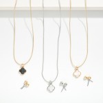 Wholesale snake Chain Necklace Pearlescent Clover Detail Metal Ball Stud Earring