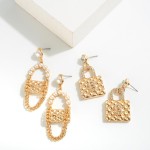 Double Circle Pearl Handbag Drop Earrings Featuring Chain Link Accent.

-Approximately 2.5" L