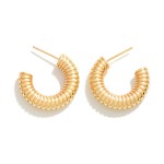 Wholesale k Gold Dipped Ribbed Huggie Hoop Earrings Brass Base Hypoallergenic D