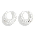 Wholesale metal Hinged Croissant Huggie Hoop Earring L