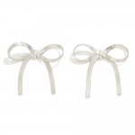 Metal Tone Herringbone Chain Bow Earrings 

- Approximately 1.5" L