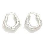Wholesale do Everything Love Wavy Metal Hoop Earrings Pearl Stud Details Brass B