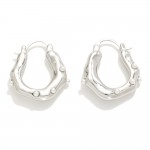 Wholesale do Everything Love Wavy Metal Hoop Earrings Pearl Stud Details Brass B