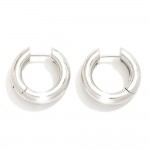 Do Everything In Love Chunky Metal Tone Hoop Earrings

- Brass Base
- Hypoallergenic
- White / 14K Gold Dipped
- Made In Korea
- Approximately .75" D