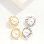 Wholesale oversized Pearl Stud Earrings Metal Ruffle Border D