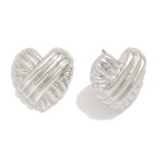 Wholesale metal Lined Heart Button Stud Earrings L